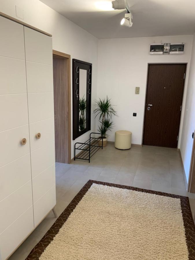 Viktory Appartamento Braşov Esterno foto